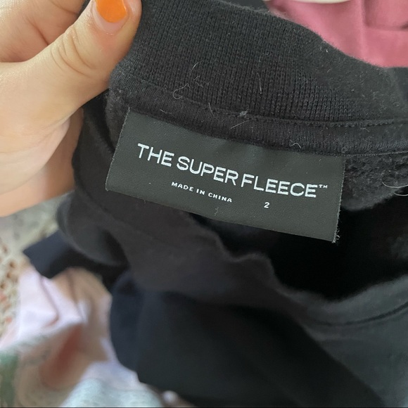 Aritzia Black Oversized Crewneck Sweatshirt - Picture 5 of 5